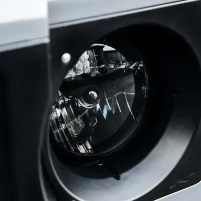 Defender L663 headlight with dim, faulty DRL halo ring